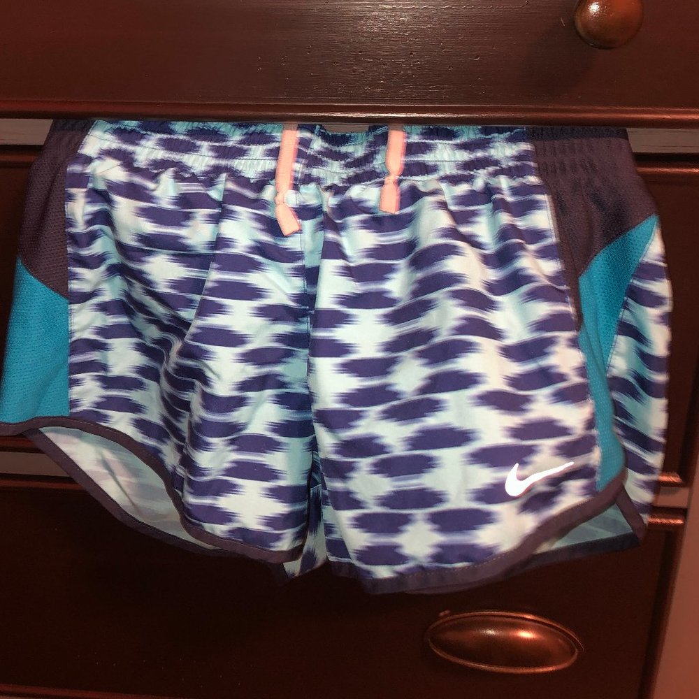 NIKE  athletic shorts